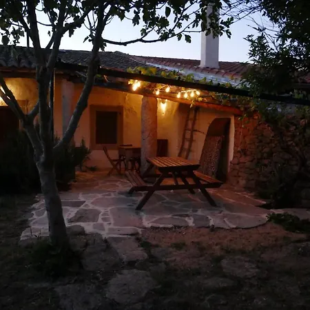 La Casa De *