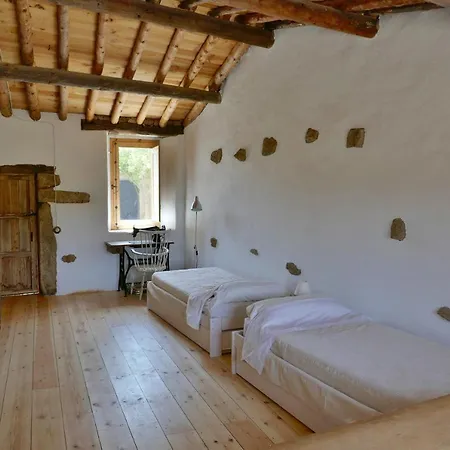 La Casa De *